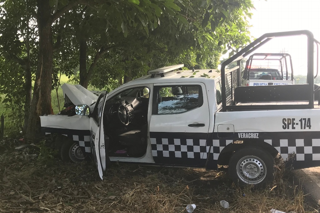 Polic As Sufren Aparatoso Accidente En Carretera Veracruz Soledad De