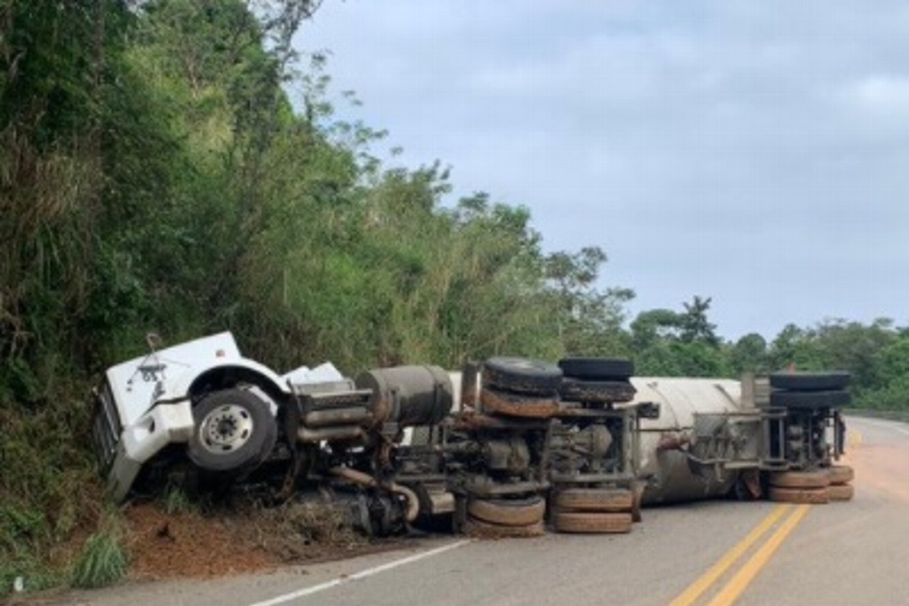 Reportan Cierre Por Accidente En Carretera Las Choapas Ocozocuautla