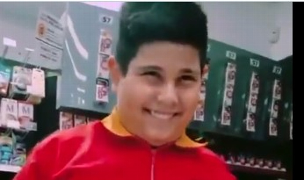 Es real o fake Niño vende condones y su reacción se viraliza xeu