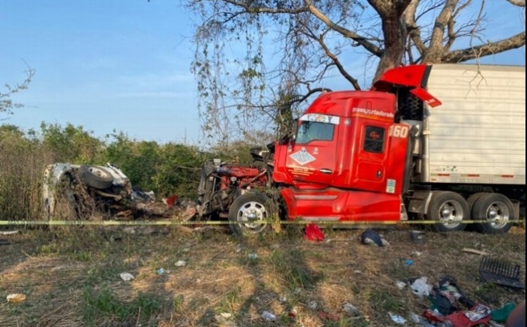 Mueren Personas Entre Ellas Una Mujer Embarazada Tras Accidente En