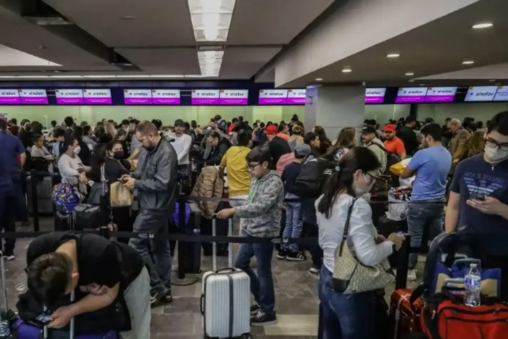 Caos En Aeropuerto De Tijuana Por Cancelaciones De Vuelos Xeu