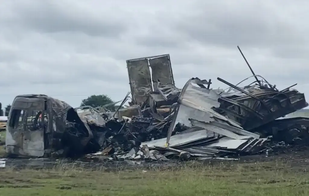 Saldo Preliminar De 13 Muertos En Accidente Intentan Recuperar Cuerpos