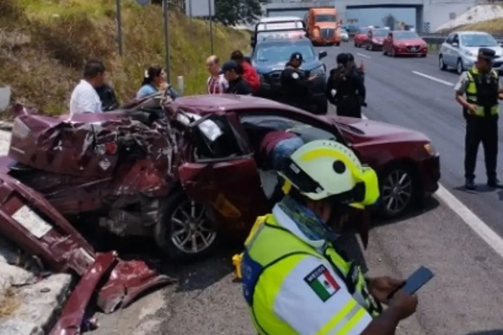 Se registra fuerte accidente automovilístico en autopista de Veracruz