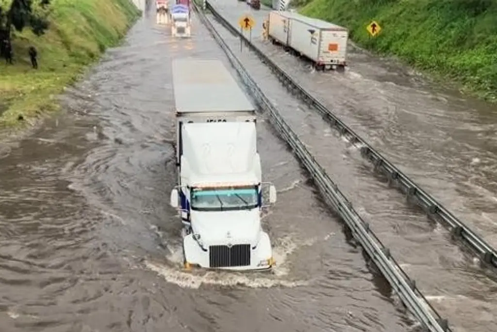 Fuertes Lluvias Dejan Algunas Viviendas Con P Rdida Total En Orizaba