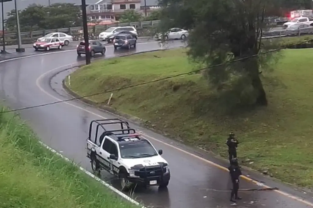 Cierre en la autopista Córdoba Orizaba en puente de Escamela