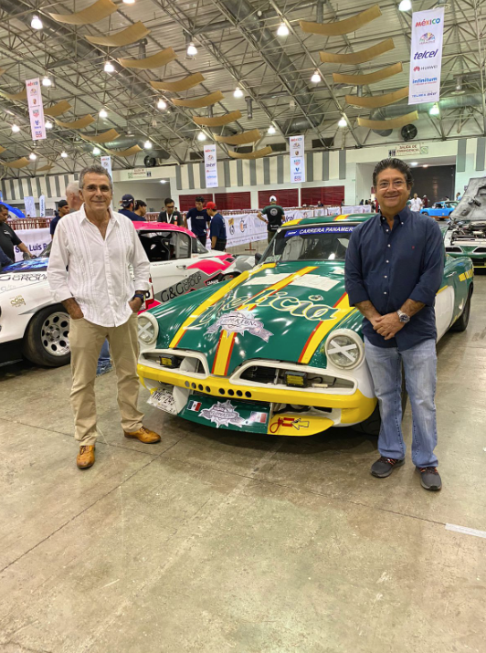 ¡Listo, el auto que representa a Veracruz en Carrera Panamericana, en la exhibición del WTC
