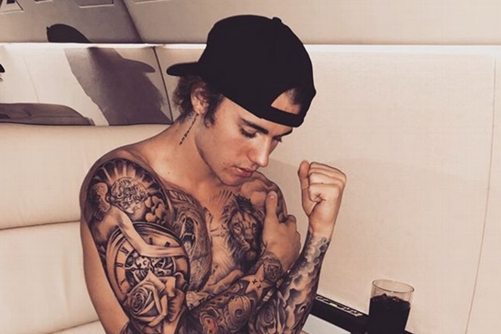 Imagen Justin Bieber presume tatuajes y su lado religioso (+Foto)