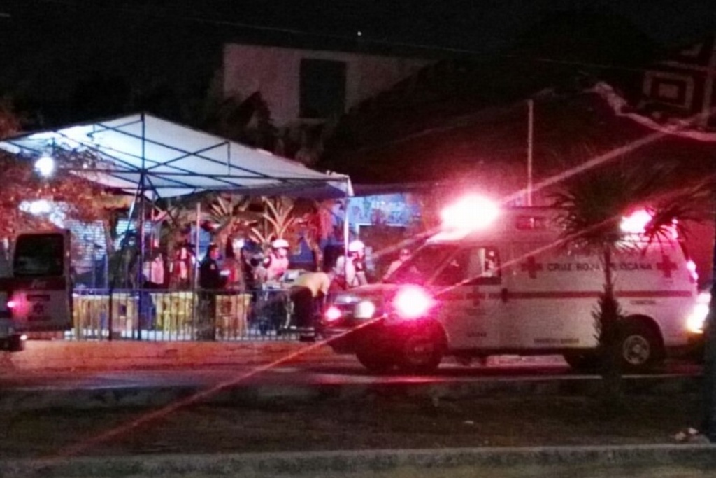 Imagen Agresión en restaurante de Cancún deja dos muertos y siete heridos