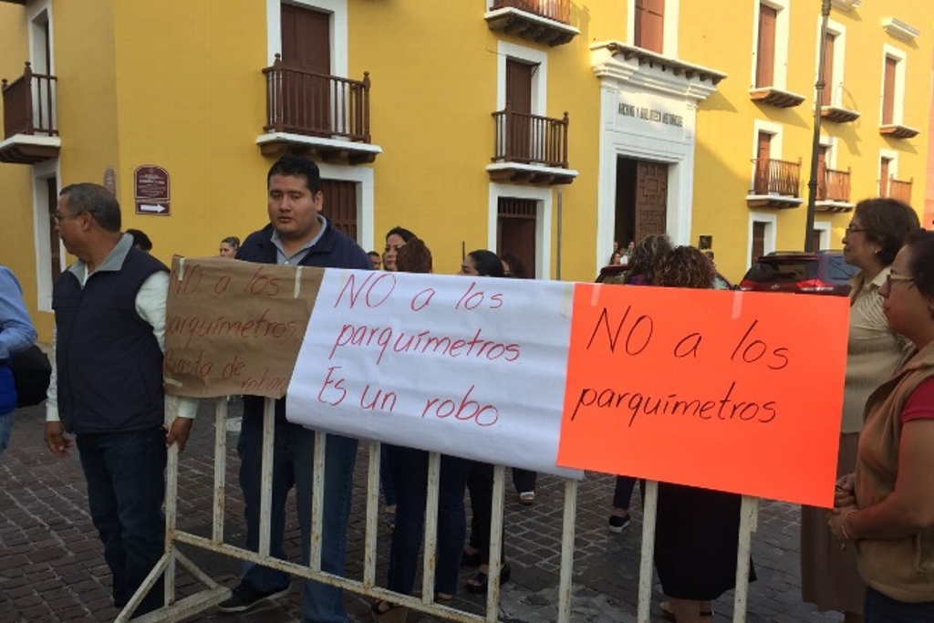 Imagen Otra manifestación contra parquímetros en escuela de Veracruz