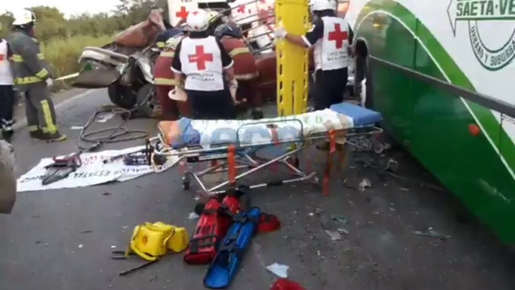 Imagen Deja 6 fallecidos y 3 lesionados graves accidente en carretera Veracruz-Xalapa