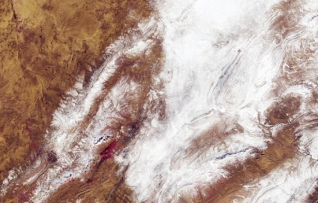 Imagen Captan desde el espacio la nevada en desierto del Sáhara