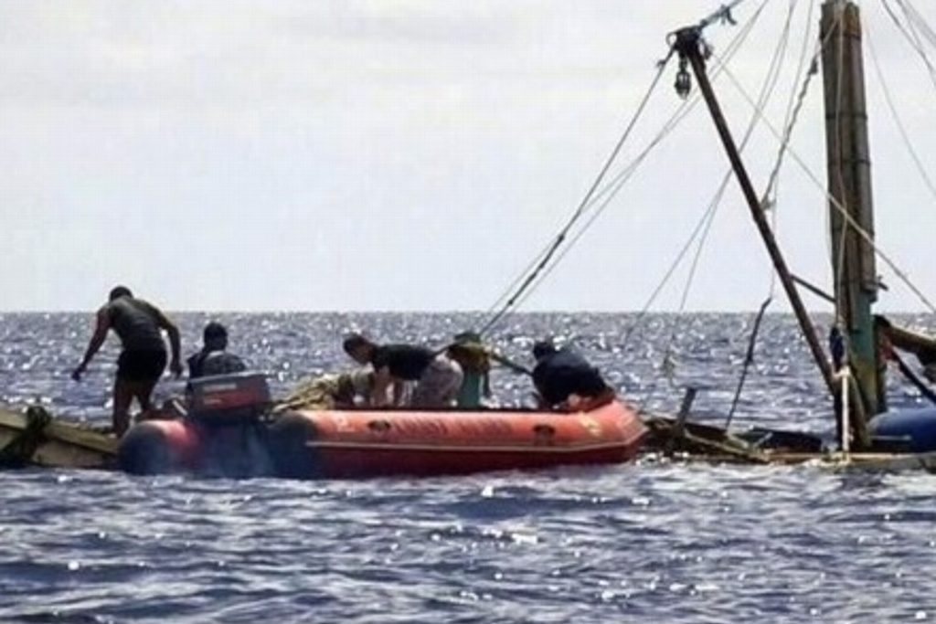 Imagen Volcadura de barco pesquero en India deja al menos cuatro niños muertos