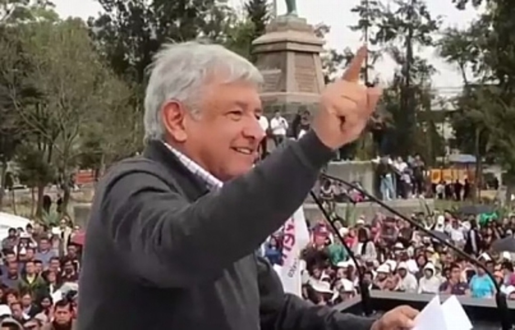 Imagen López Obrador invita a panistas a que se unan a su precampaña
