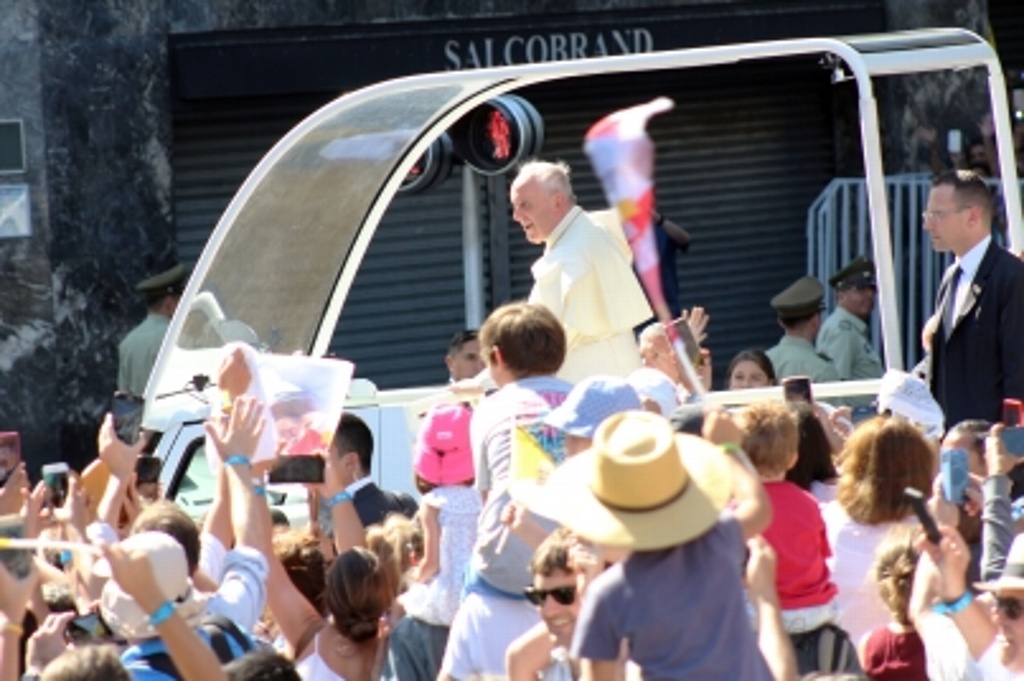 Imagen Finaliza Papa Francisco segunda jornada de actividades en Chile