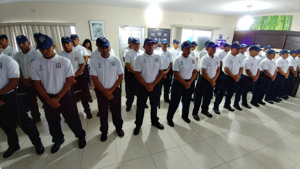 Imagen Empresario declina dirigir policía municipal en Coatzacoalcos
