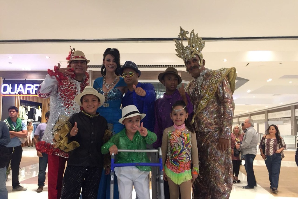 Imagen Con éxito se llevó a cabo 'mini papaqui' de Carnaval de Veracruz