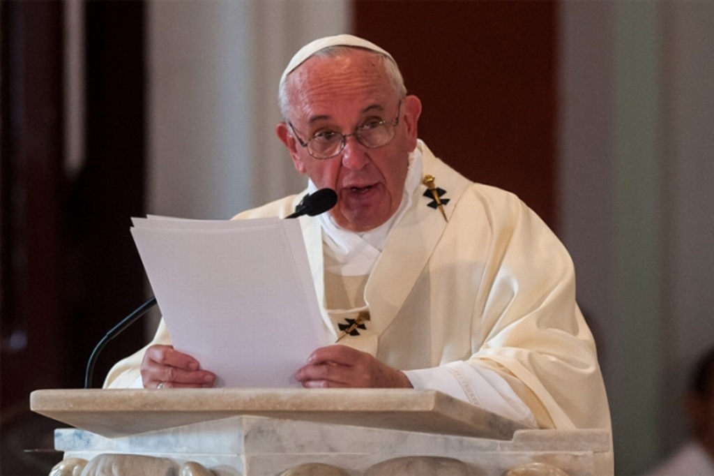 Imagen Papa pide en misa final en América Latina superar la “degradación”