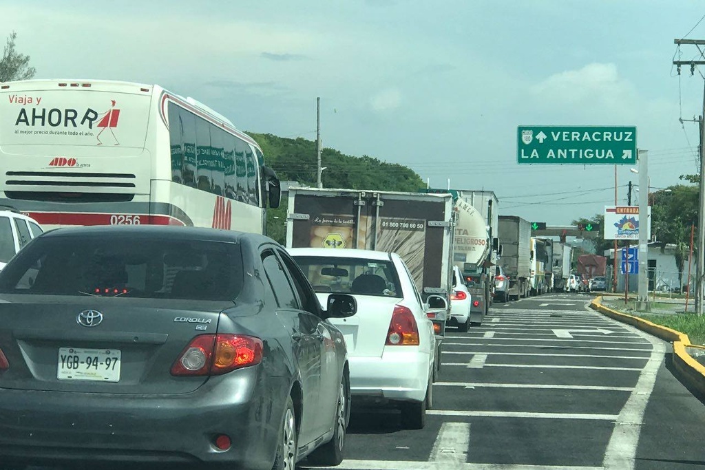 Imagen Automovilistas reportan aumento en caseta de cobro en autopista Cardel-Veracruz 