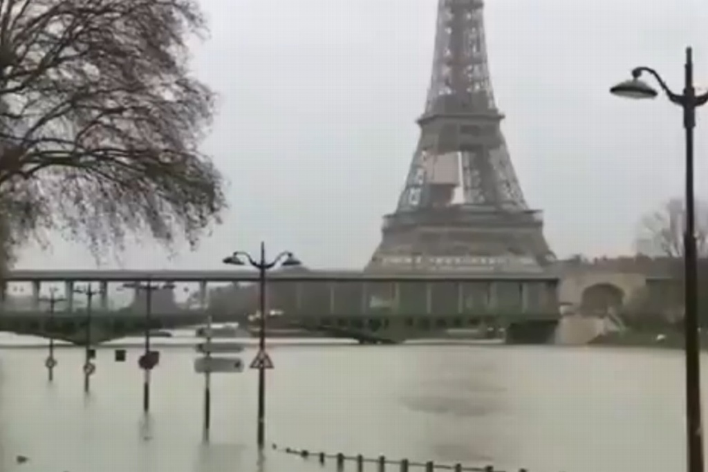 Imagen Francia en alerta por inundaciones causadas por desbordamiento de ríos (+Video)