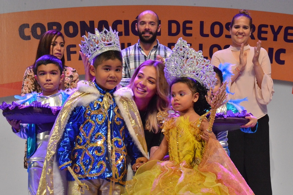 Imagen Corona a los Reyes Infantiles de los CAIC en Veracruz 
