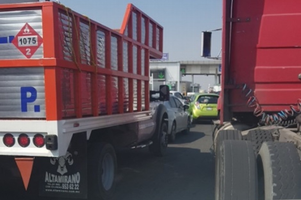 Imagen Volcadura en carretera Amecameca – Cuautla deja un muerto y 12 heridos