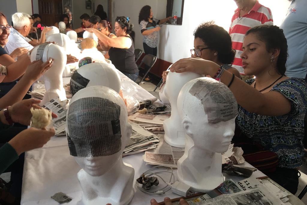Imagen Realizan taller de elaboración de máscaras en Veracruz (+fotos)