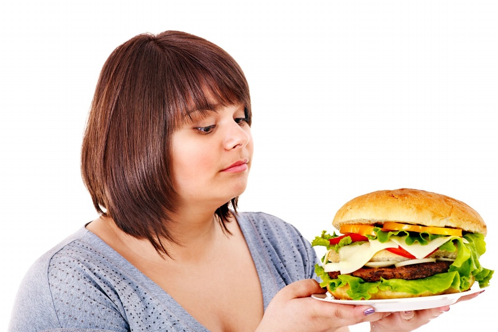 Imagen Comidas rápidas y sedentarismo detonan obesidad y sobrepeso: IMSS