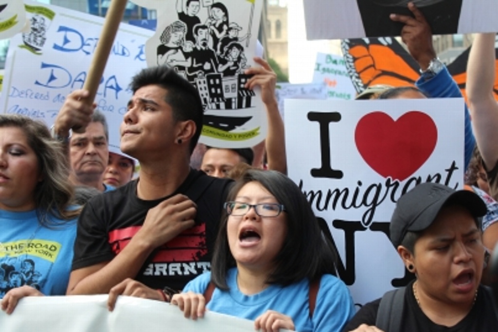 Imagen Inmigrantes exigen en San Diego protección a jóvenes indocumentados