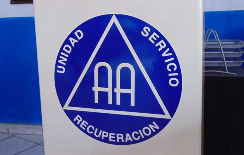 Imagen Alcohólicos Anónimos no cuenta con centros de rehabilitación, 
