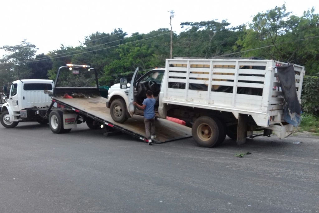 Imagen Aseguran camionetas con reporte de robo en Acayucan y Sayula