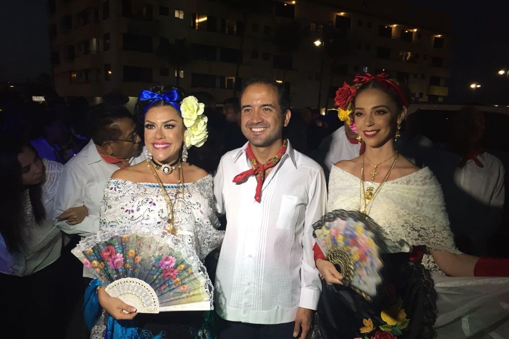 Imagen Realizan quinto y último Gran Desfile del Carnaval de Veracruz