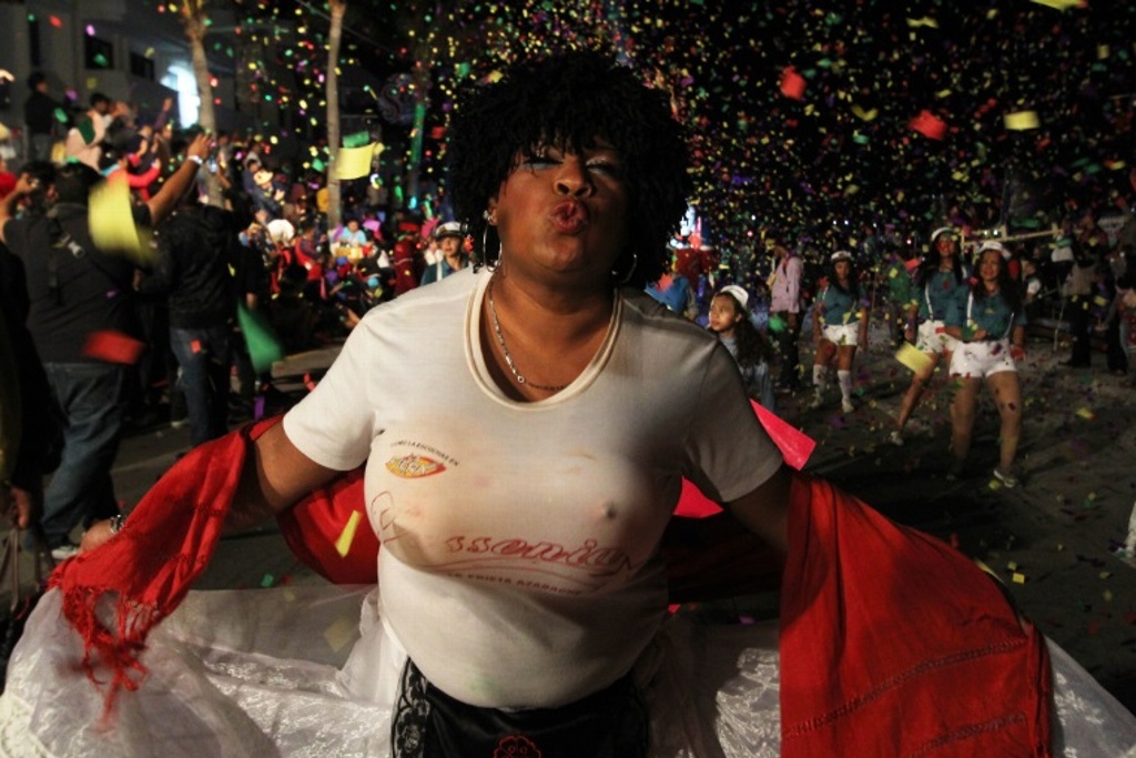 Imagen Calculan 130 mil asistentes en cada desfile del Carnaval de Veracruz 2018