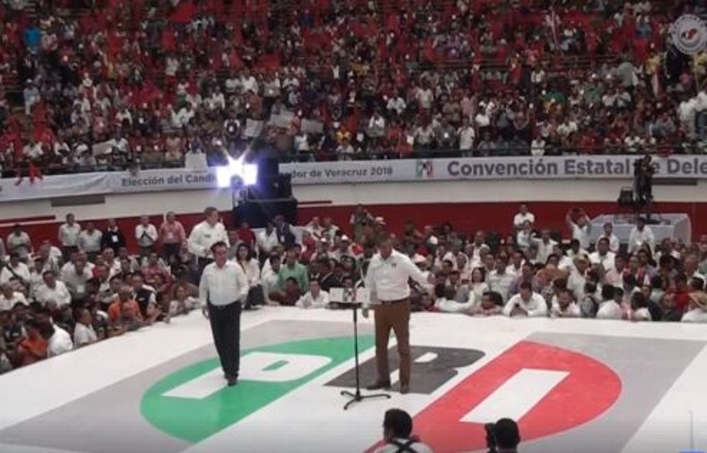 Imagen José Yunes es oficialmente el candidato del PRI a la gubernatura de Veracruz