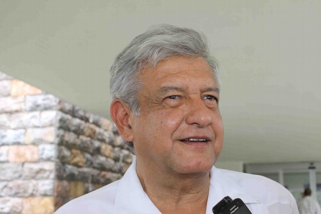 Imagen López Obrador rinde protesta como candidato presidencial del PT