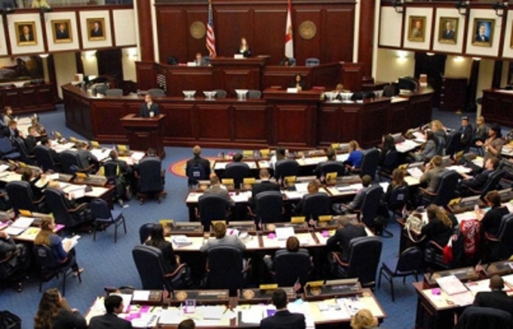 Imagen  Legislatura de Florida rechaza prohibición de armas