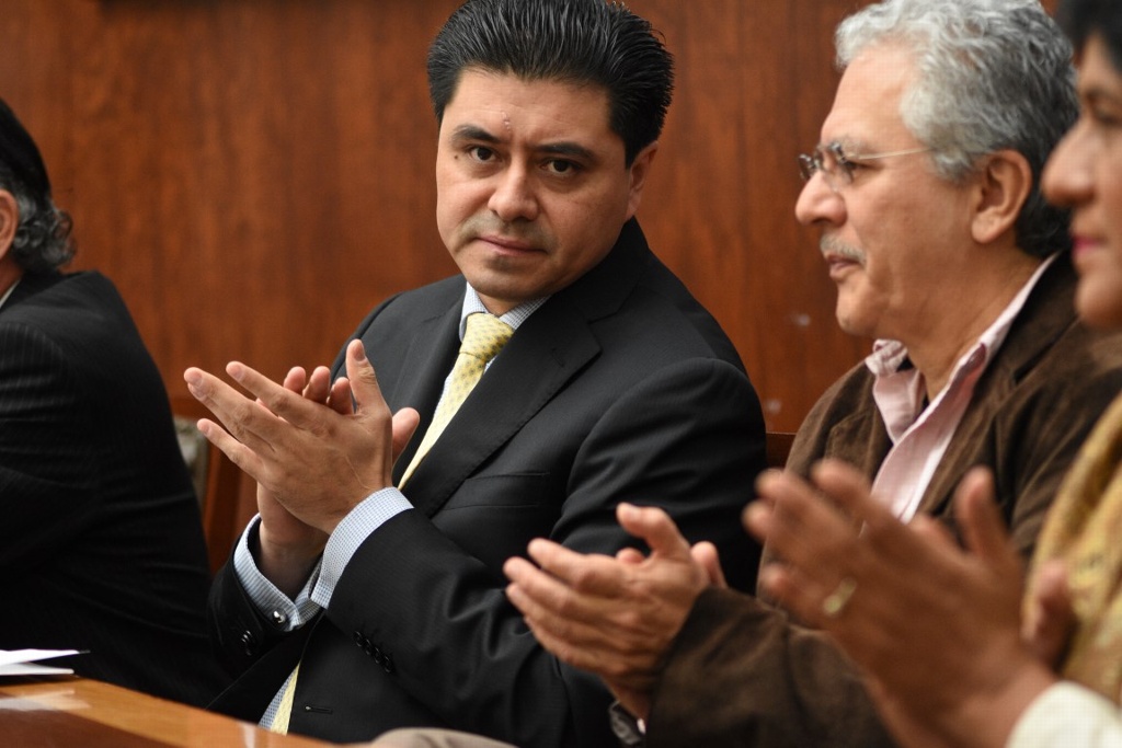 Imagen Pasaron tres horas para que alcalde de Xalapa atendiera a manifestantes: Segob  