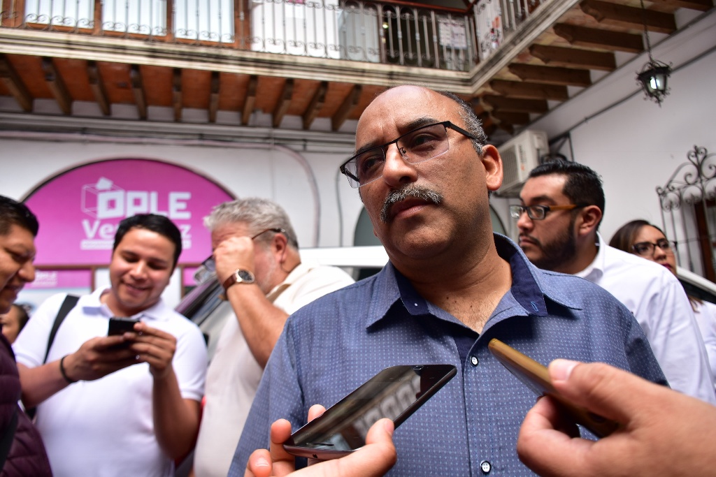 Imagen Se registra candidato de Morena para elección extraordinaria en Emiliano Zapata 
