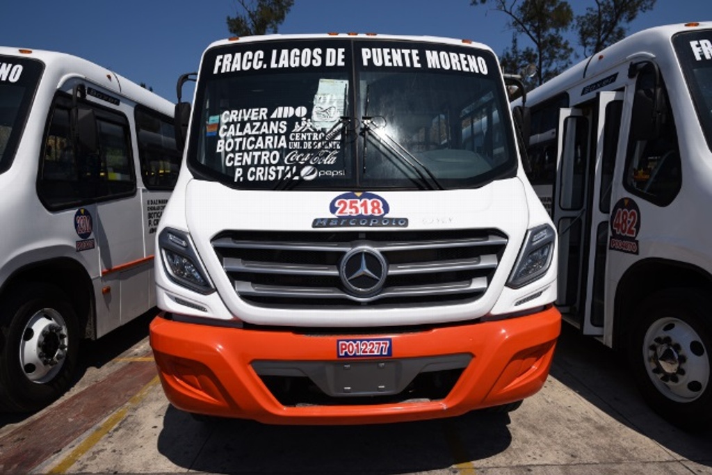Imagen Perderán concesión camiones de pasaje que conduzcan temerariamente o  rebasando: Tránsito