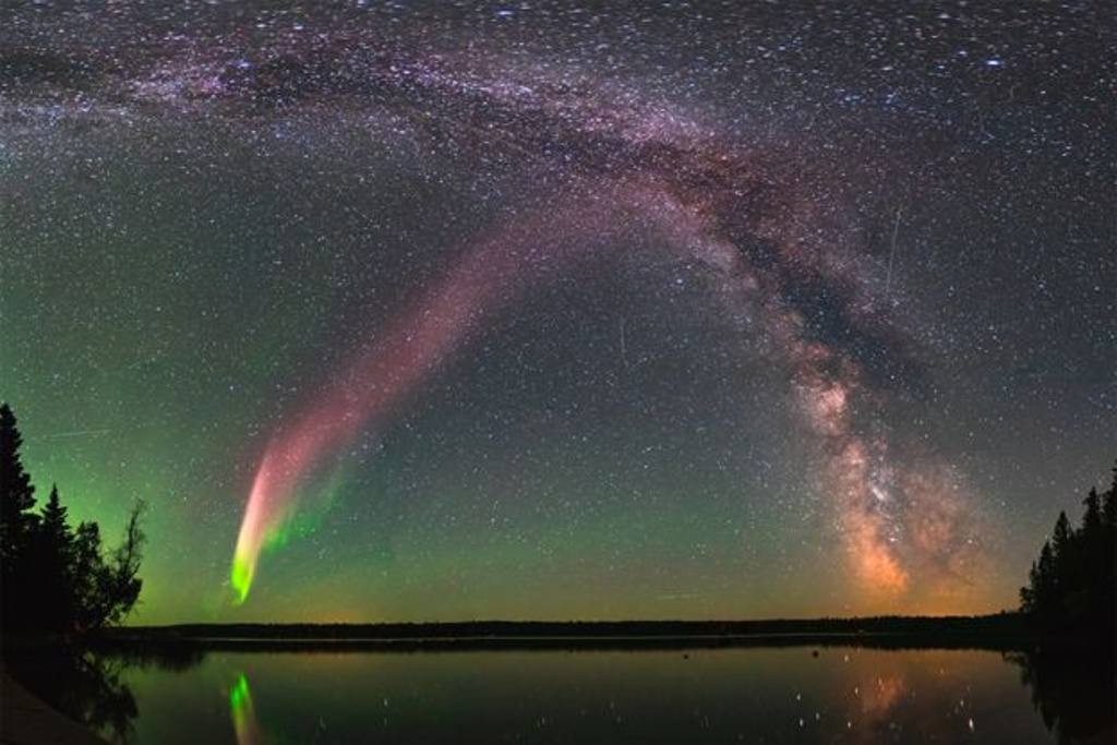 Imagen Astrónomos aficionados descubren nuevo tipo de aurora boreal