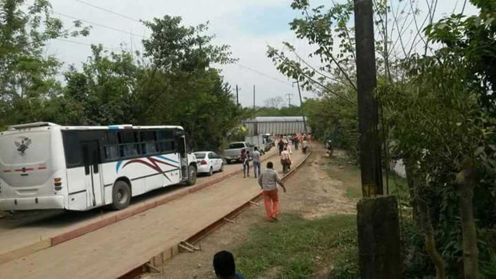 Imagen Se descarrila tren de carga en Moloacán, Veracruz
