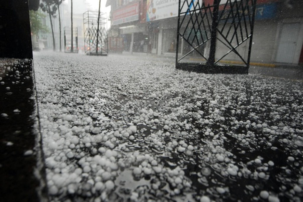 Imagen Granizada y tormenta se registran en Xalapa