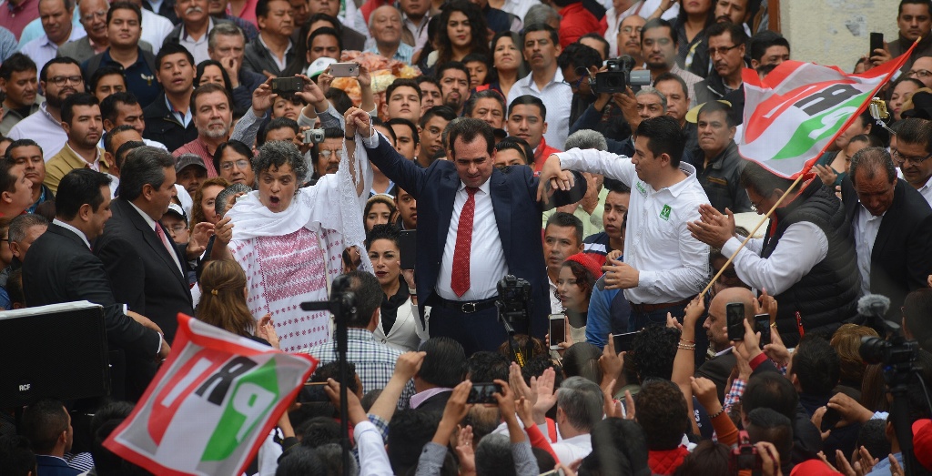 Imagen Se registra José Yunes Zorrilla como candidato a la gubernatura de Veracruz (+video)