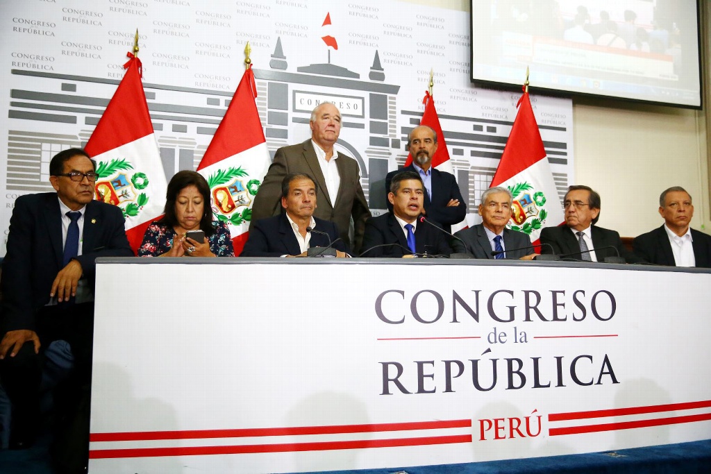 Imagen Congreso de Perú debatirá renuncia de Kuczynski jueves y viernes