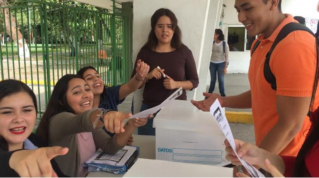 Imagen Realizan simulacro electoral en Instituto Tecnológico de Veracruz
