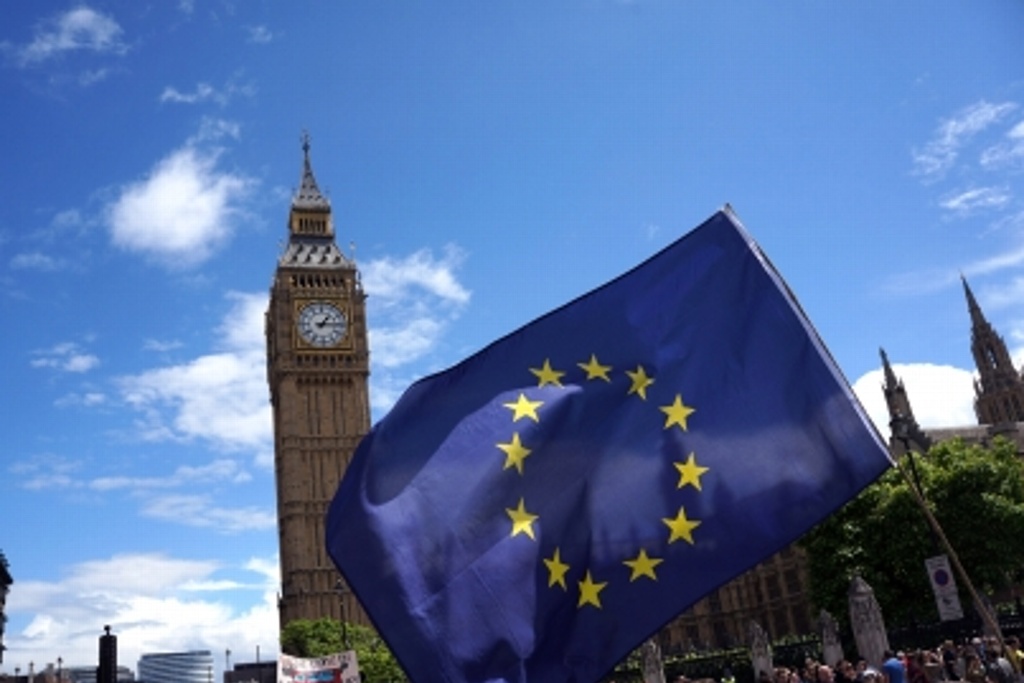 Imagen UE confirma que buscará “amplio” tratado de libre comercio con Londres