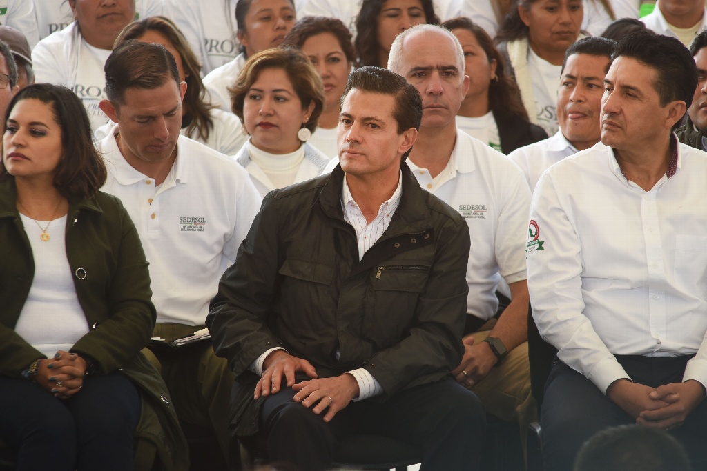 Imagen Peña Nieto con 21 % de aceptación, histórico para un inicio de campaña: Mitosfky