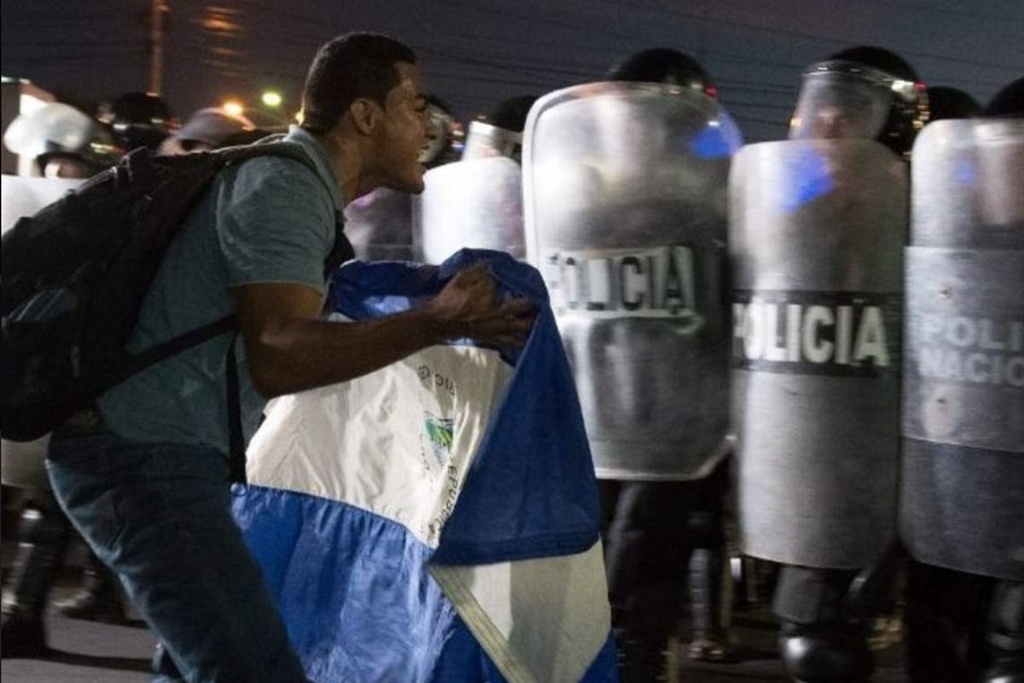 Imagen Suman 10 muertos por disturbios en Nicaragua, Ejército sale a las calles