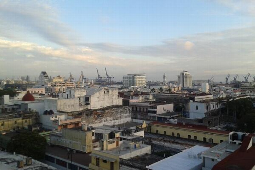 Imagen Frente frío 45 ingresará este domingo a Veracruz, dejará lluvias en el estado