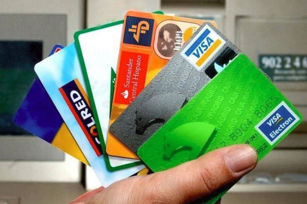 Imagen ¿Qué hacer con una tarjeta de crédito que no pediste?