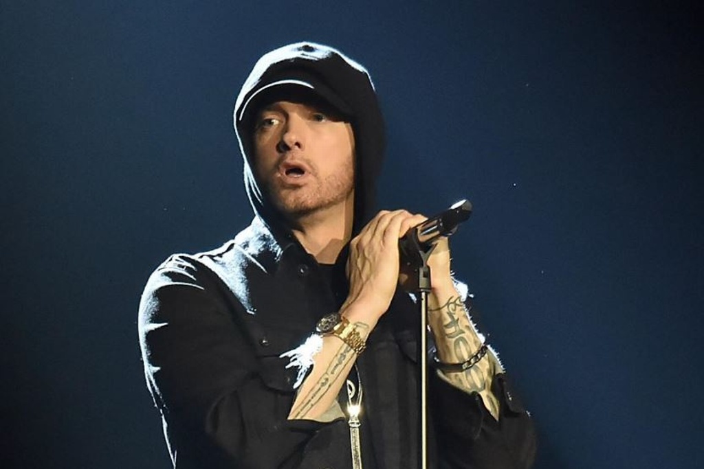 Imagen Eminem celebra 10 años en la sobriedad (+foto)